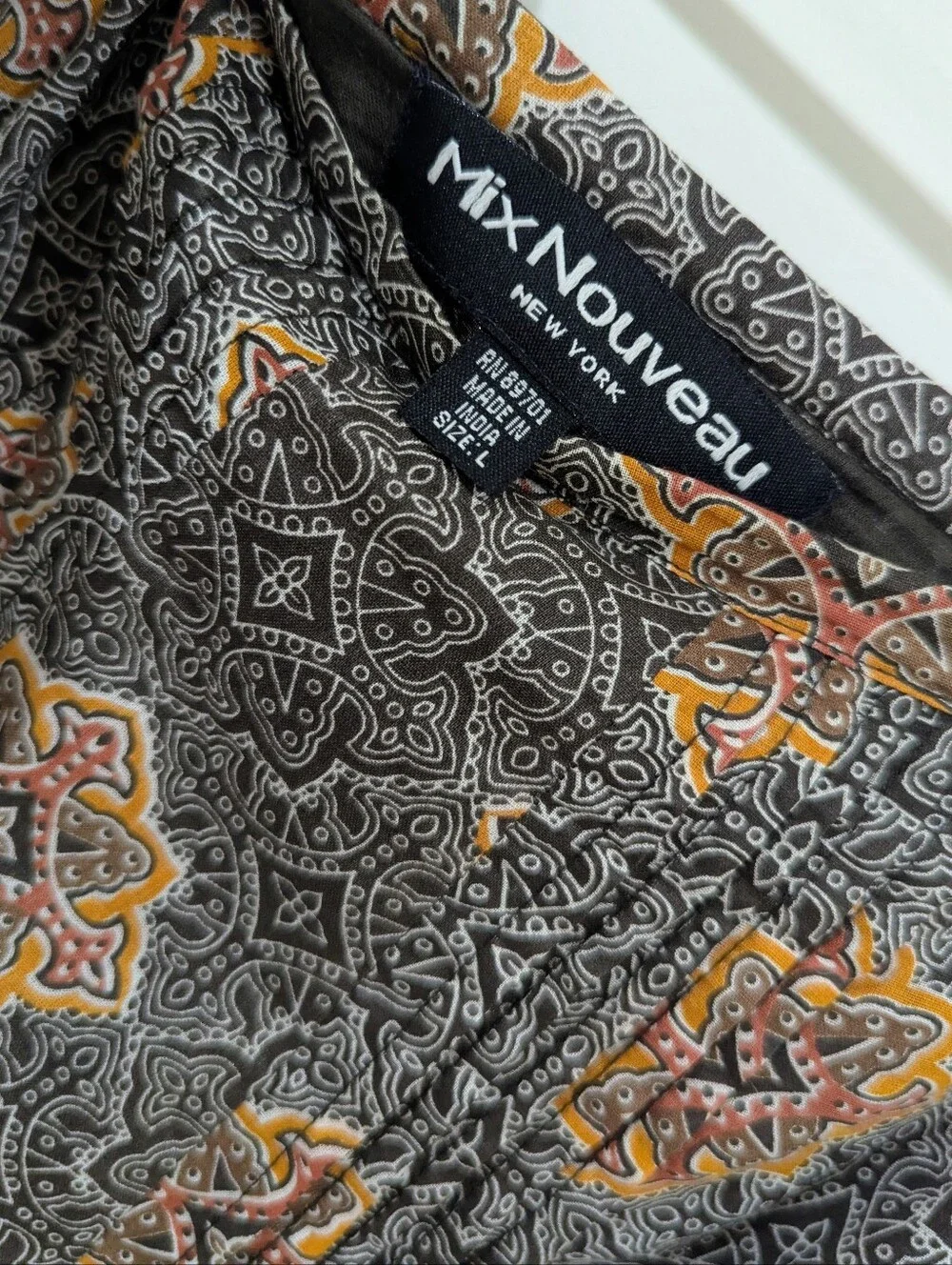 Mix Nouveau New York Patterned Skirt in Brown with Light Brown And Coral Accents